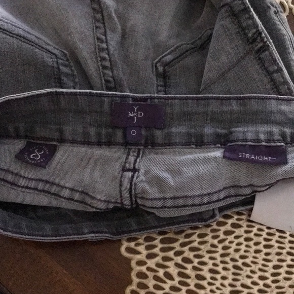 NYDJ Women’s Straight Jeans 2️⃣ - Picture 5 of 7